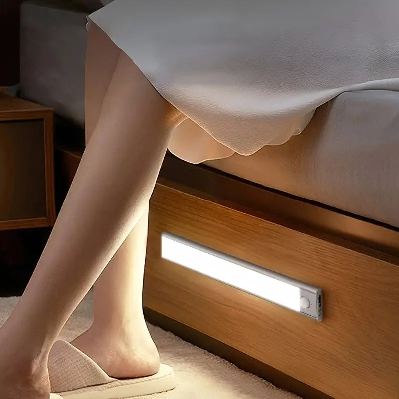 LED Motion Sensor Cabinet Light, Under Counter Closet Lighting, Wireless Magnetic USB Rechargeable Kitchen Night Lights, Battery Powered Operated Light For Wardrobe Closets Cabinet Cupboard